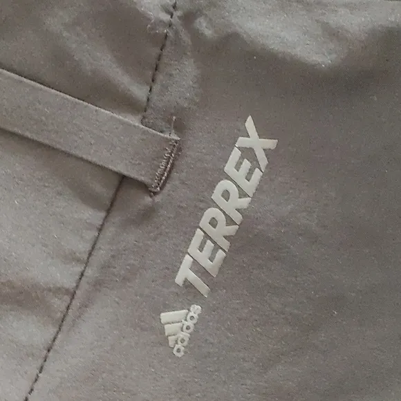 Adidas Trail Shorts Size S (337)