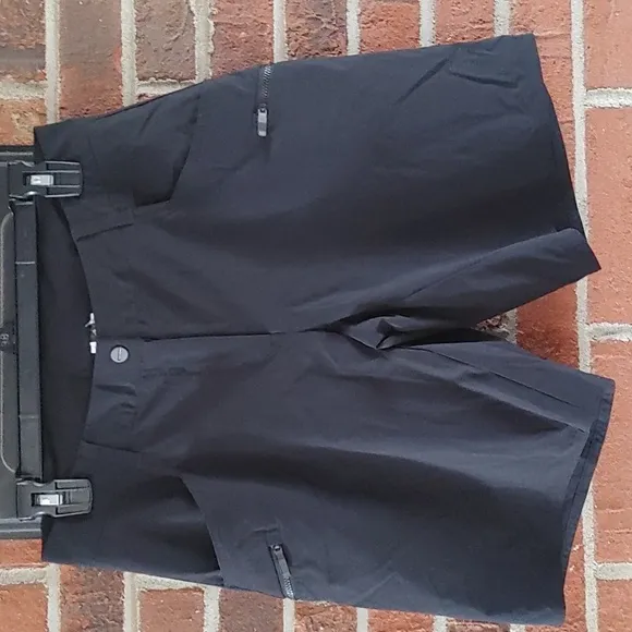 Adidas Trail Shorts Size S (337)