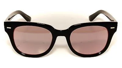 Classy Modern Style Fashion Wayfarer Unisex Sunglasses. 100% UV400
