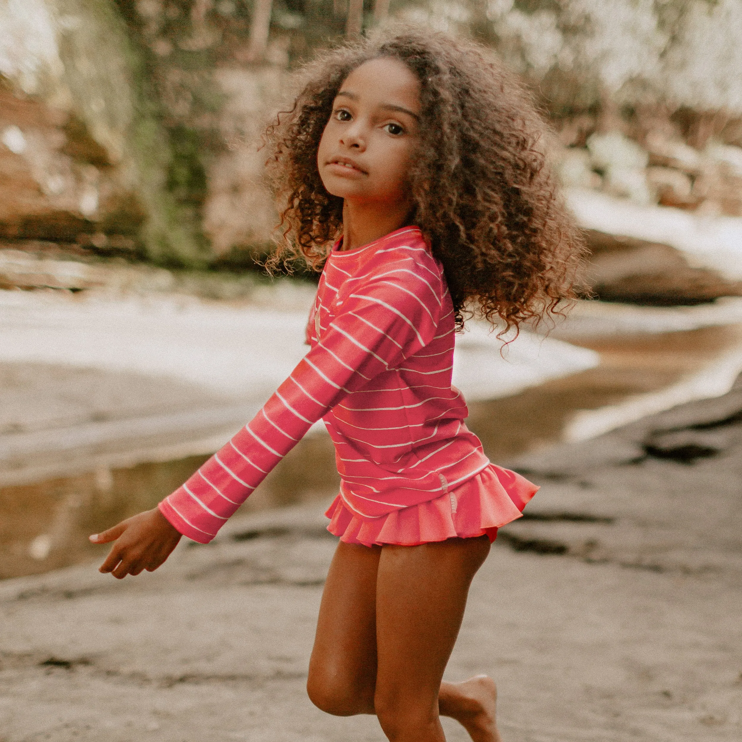 Culotte de bain rose à volant, enfant || Pink bathing short with ruffle, child