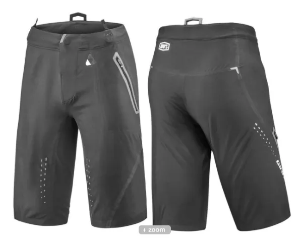 Giant Traverse Short Black