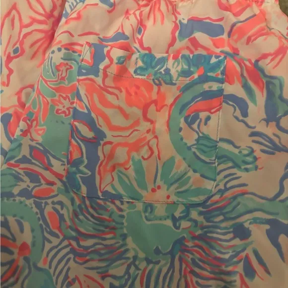 Lilly Pulitzer Luxletic Ocean Trail shorts in Blue Peri Viva La Lilly Pink, XXS