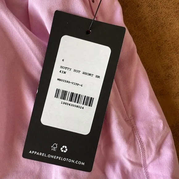 NWT Lululemon x Peloton Hotty Hot High-Rise Lined Short 4&quot; Sz 6 VitaPink