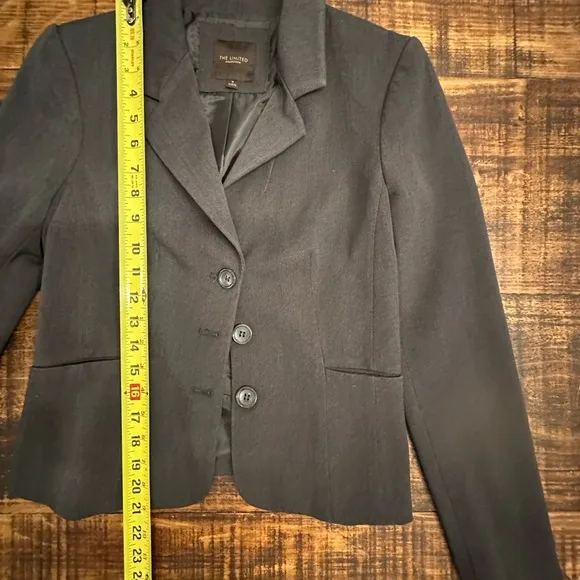 The Limited Dark Gray 3 Button Suit Blazer- Like New