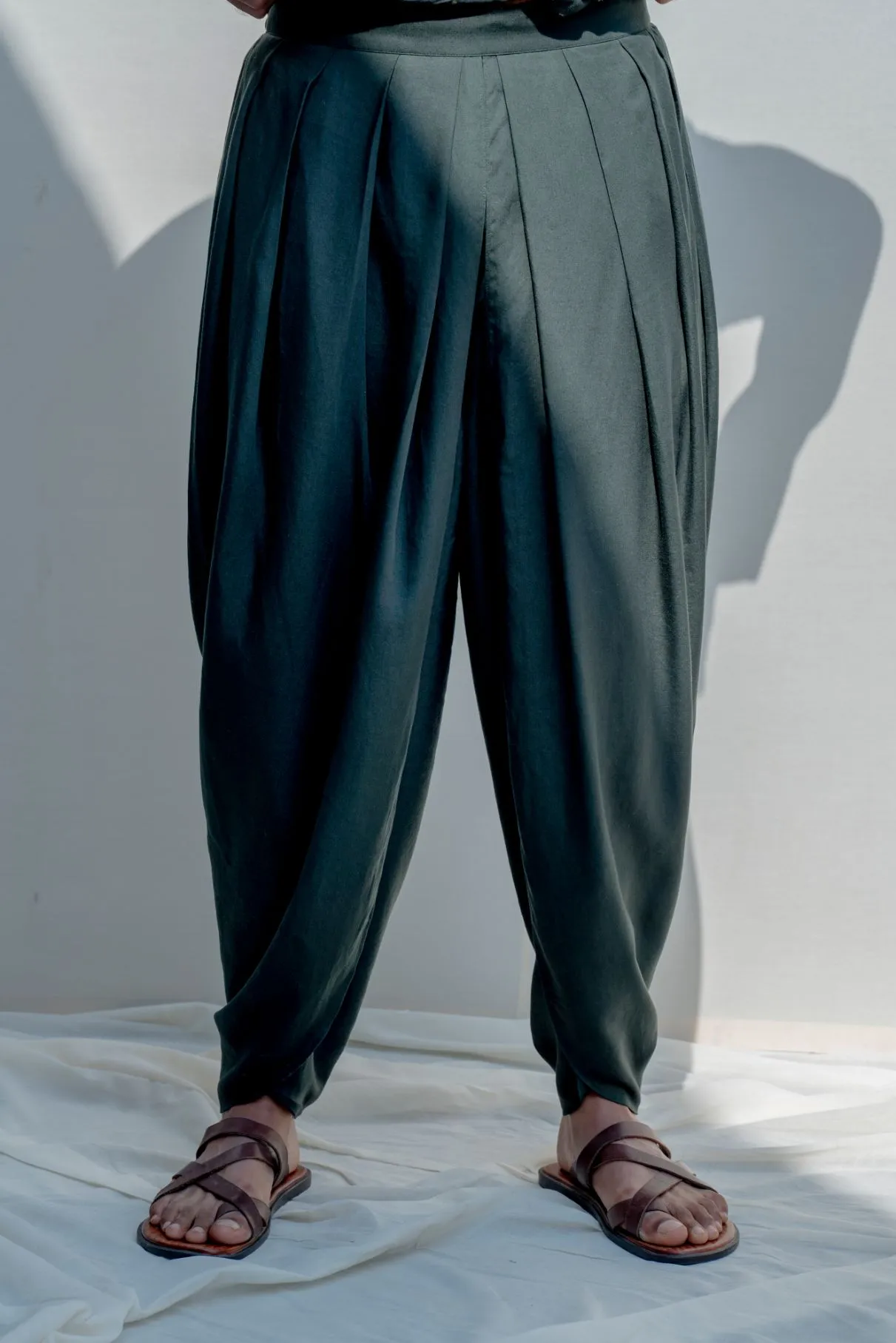 Vagabong- Bottle Green Dotted Asymmetric Kurta & Tulip Pants Set