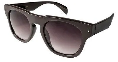 Wayfarer Style Dark Brown  Sunglasses. 100% UV400
